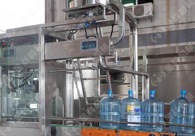 Cover machine
